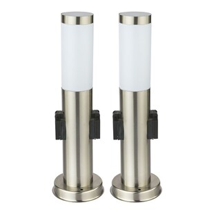 Zwei elegante RGB LED Stehleuchten für den Außenbereich 