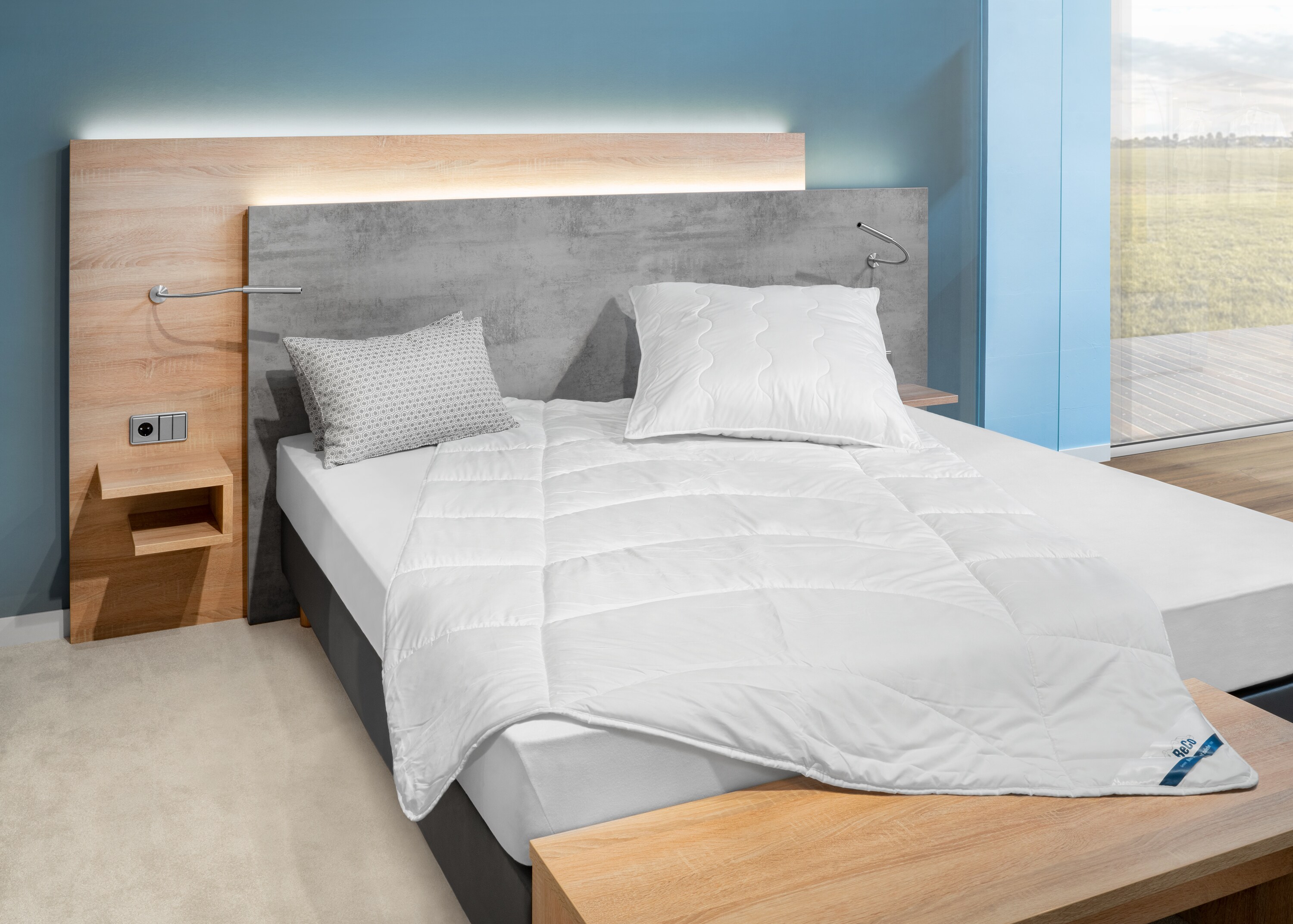 BeCoBeCo Kuschelweich Set MF50 Ganzjahresdecke und Kissen 80x80155 x 220 cm 