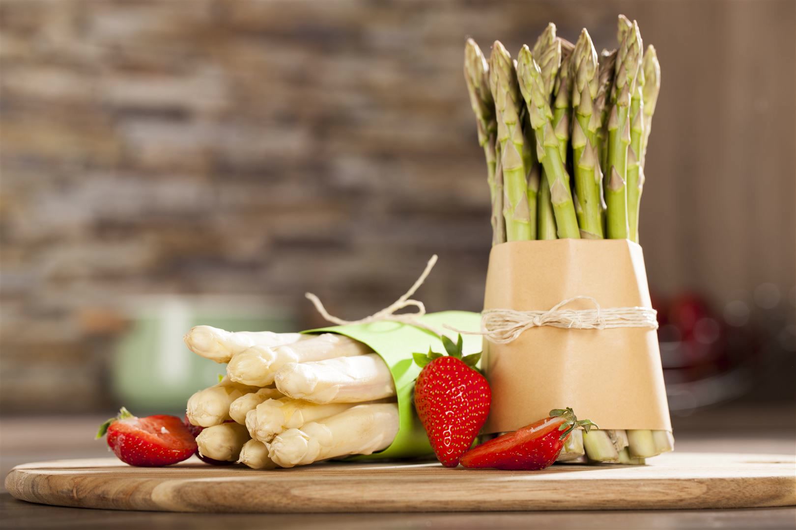 Asparagus officinalis, Spargel, ca. 11x11 cm Topf 