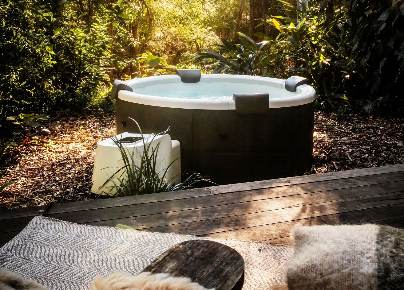 MSpa Whirlpool DENVER 2026 inkl. App, LED, 8 Hydromassaged&uuml;sen, 130 Luftd&uuml;sen 