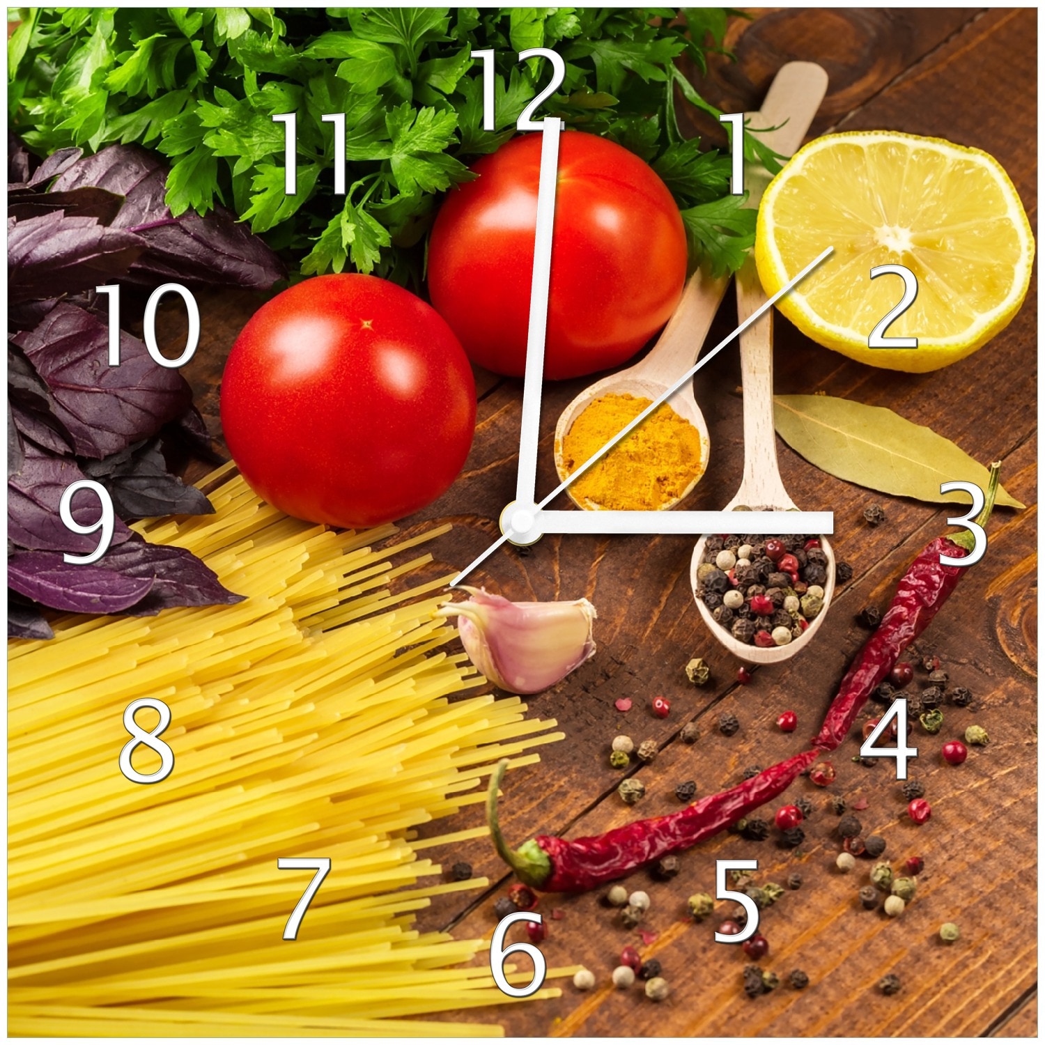 Wallario Uhr 30 x 30 cm, wei&szlig;e Zeiger Italienisches Men&uuml; mit Spaghetti, Tomaten, Basilikum und Gew&uuml;rzen 