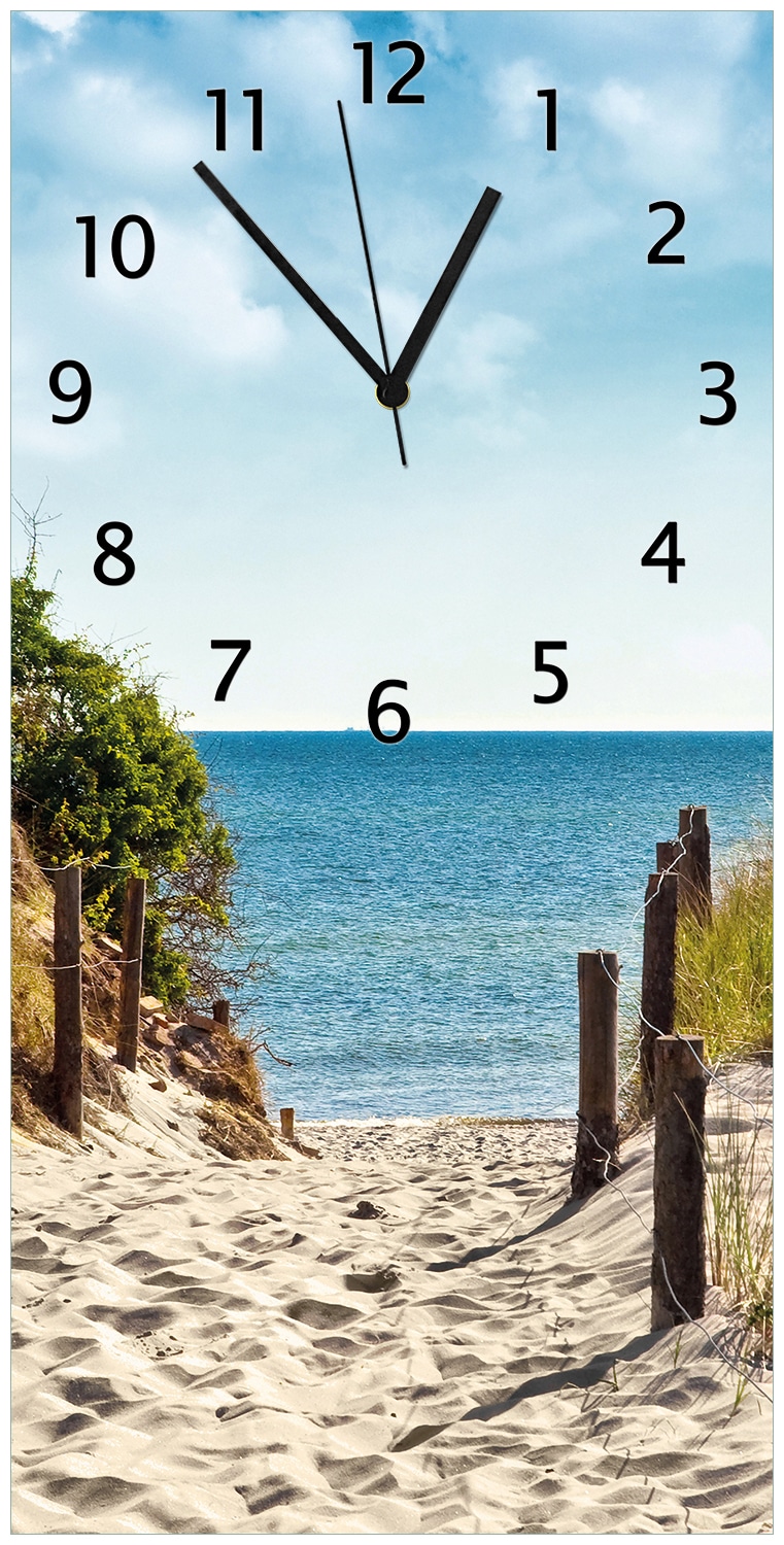 Wallario Uhr 30 x 30 cm, schwarze Zeiger Auf dem Sandweg zum Strand 